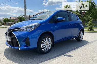 Хэтчбек Toyota Yaris 2015 в Львове