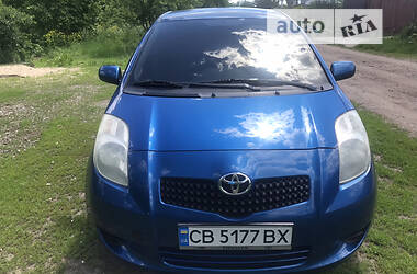 Хэтчбек Toyota Yaris 2006 в Чернигове