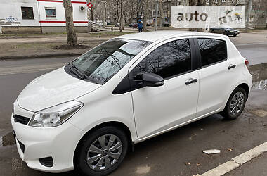 Хэтчбек Toyota Yaris 2012 в Одессе