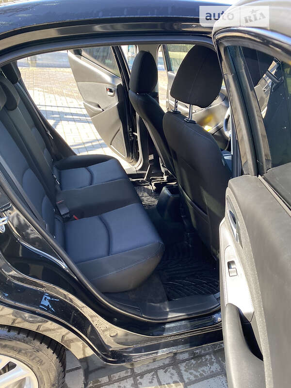 Седан Toyota Yaris 2017 в Ивано-Франковске фото 13 Седан Toyota Yaris 2017 в Ивано-Франковске