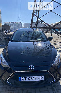 Седан Toyota Yaris 2017 в Івано-Франківську
