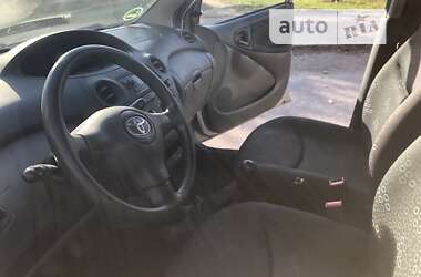 Хэтчбек Toyota Yaris 2004 в Белой Церкви