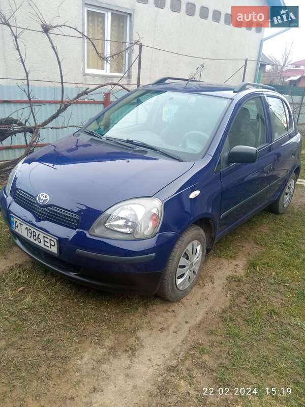 Хетчбек Toyota Yaris 1999 в Вижниці