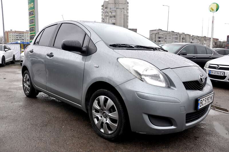 Хэтчбек Toyota Yaris 2010 в Львове