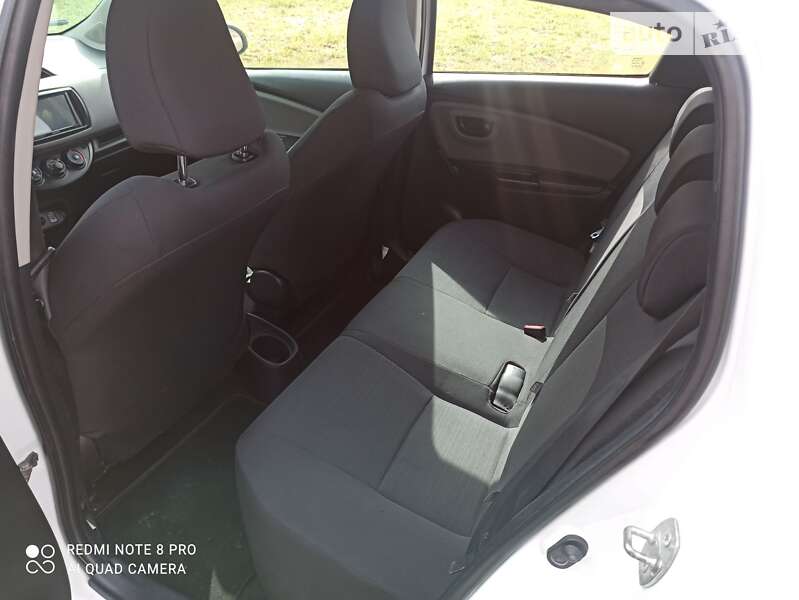 Хэтчбек Toyota Yaris 2016 в Сумах