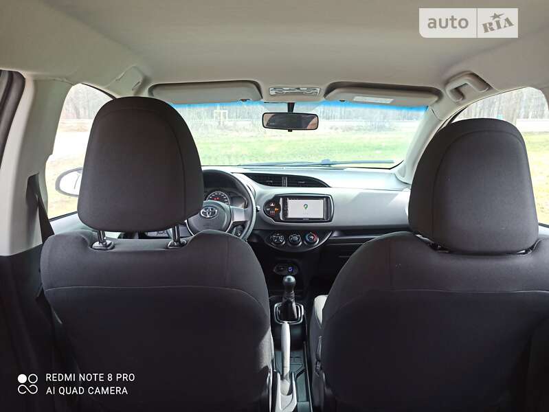 Хэтчбек Toyota Yaris 2016 в Сумах