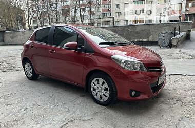 Хетчбек Toyota Yaris 2012 в Києві