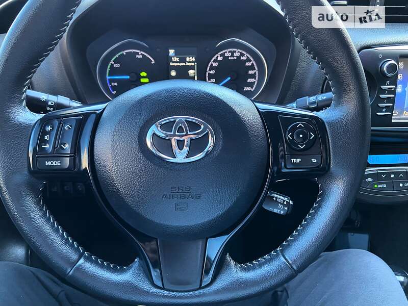 Хэтчбек Toyota Yaris 2017 в Виннице