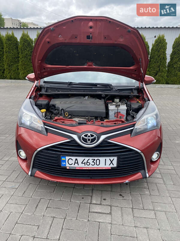 Хэтчбек Toyota Yaris 2012 в Черкассах фото 3 Хэтчбек Toyota Yaris 2012 в Черкассах