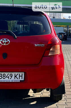 Хэтчбек Toyota Yaris 2007 в Киеве