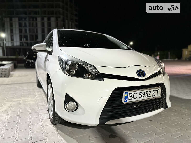 Хетчбек Toyota Yaris 2012 в Львові