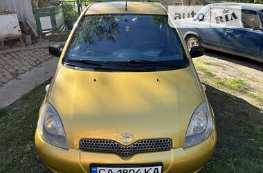 Хэтчбек Toyota Yaris 2001 в Умани