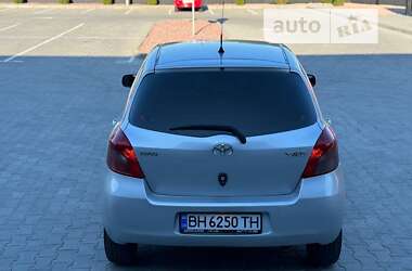 Хэтчбек Toyota Yaris 2008 в Одессе