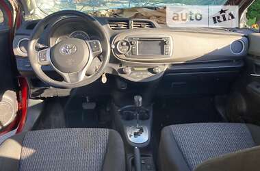 Хетчбек Toyota Yaris 2013 в Житомирі