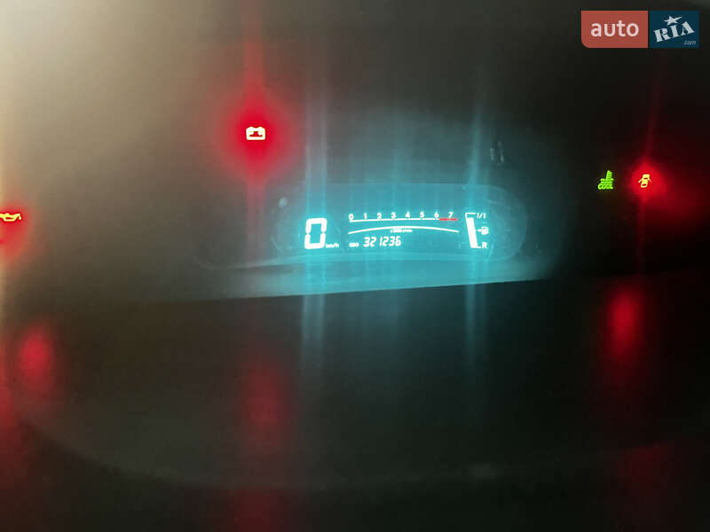 Хэтчбек Toyota Yaris 2010 в Запорожье