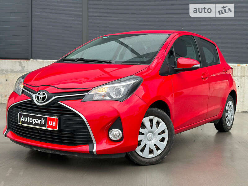 Хетчбек Toyota Yaris 2016 в Львові