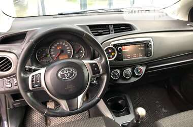 Хэтчбек Toyota Yaris 2013 в Ровно