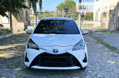 Хетчбек Toyota Yaris 2020 в Ромнах