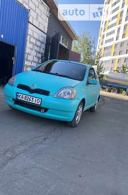 Хетчбек Toyota Yaris 2000 в Києві