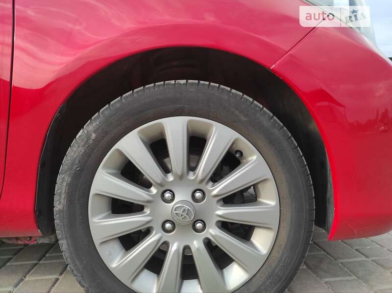 Хэтчбек Toyota Yaris 2013 в Одессе