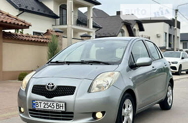 Хетчбек Toyota Yaris 2007 в Рівному