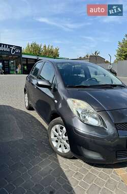 Хэтчбек Toyota Yaris 2009 в Харькове