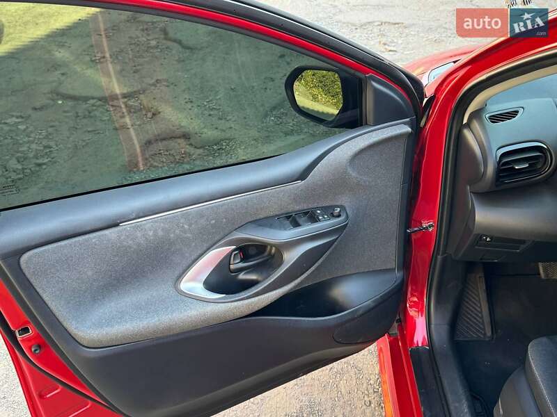 Хетчбек Toyota Yaris 2021 в Луцьку фото 10 Хетчбек Toyota Yaris 2021 в Луцьку