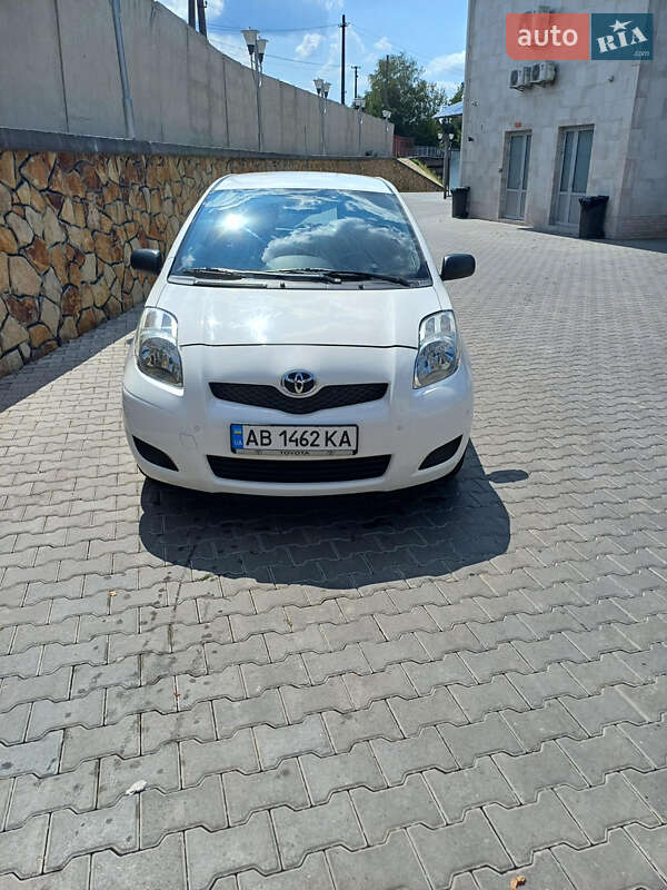 Toyota Yaris 2011
