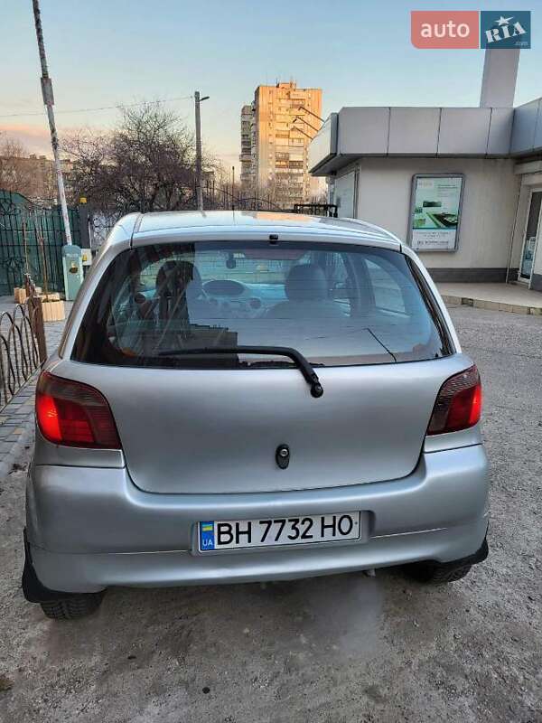 Хетчбек Toyota Yaris 2000 в Чорноморську фото 3 Хетчбек Toyota Yaris 2000 в Чорноморську