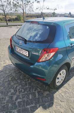 Хэтчбек Toyota Yaris 2012 в Львове