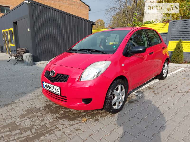 Хетчбек Toyota Yaris 2007 в Вінниці