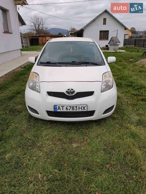Toyota Yaris 2011