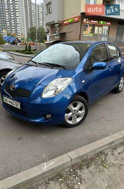 Хэтчбек Toyota Yaris 2007 в Киеве