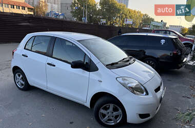 Хетчбек Toyota Yaris 2010 в Броварах