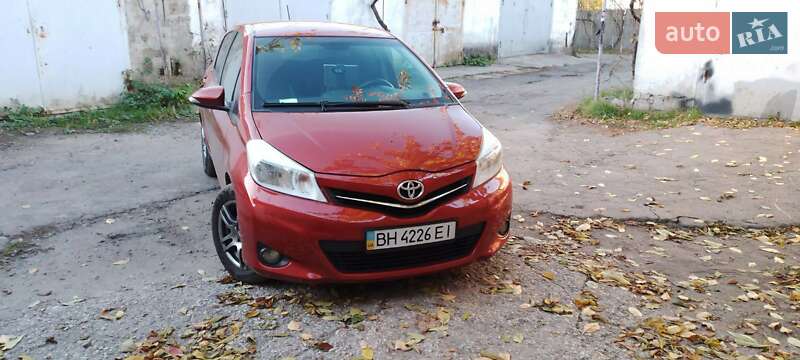 Toyota Yaris 2012