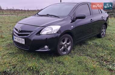 Седан Toyota Yaris 2007 в Киеве