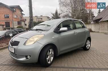 Хэтчбек Toyota Yaris 2007 в Киеве