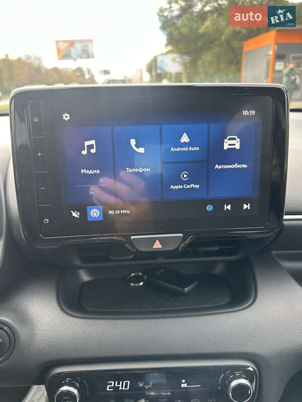 Хэтчбек Toyota Yaris 2024 в Одессе