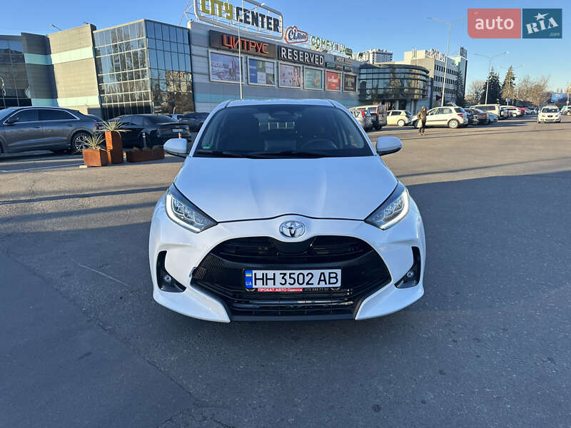 Хэтчбек Toyota Yaris 2024 в Одессе