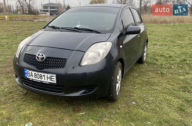 Хетчбек Toyota Yaris 2006 в Олександрії