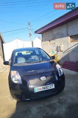 Хетчбек Toyota Yaris 2007 в Ізмаїлі