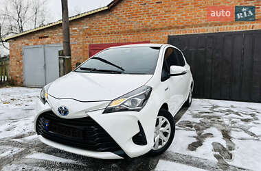 Хетчбек Toyota Yaris 2020 в Ромнах