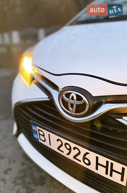 Хетчбек Toyota Yaris 2014 в Полтаві