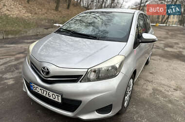 Хетчбек Toyota Yaris 2013 в Львові