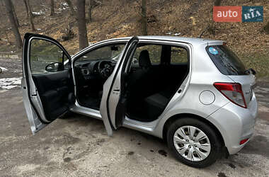 Хетчбек Toyota Yaris 2013 в Львові