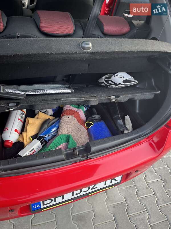 Хетчбек Toyota Yaris 2006 в Чорноморську