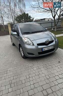 Хэтчбек Toyota Yaris 2009 в Киеве