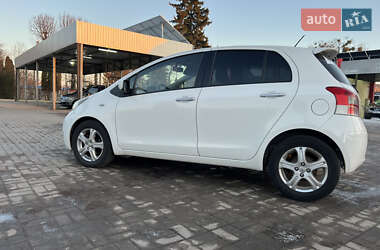 Хетчбек Toyota Yaris 2010 в Дубні