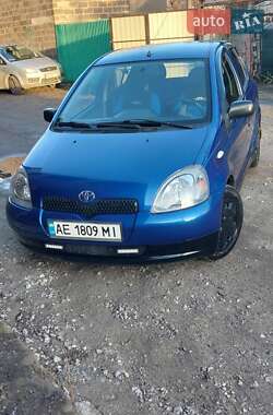 Хэтчбек Toyota Yaris 2002 в Днепре