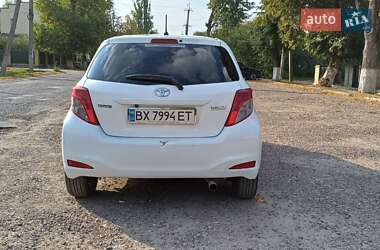 Хетчбек Toyota Yaris 2014 в Хотині